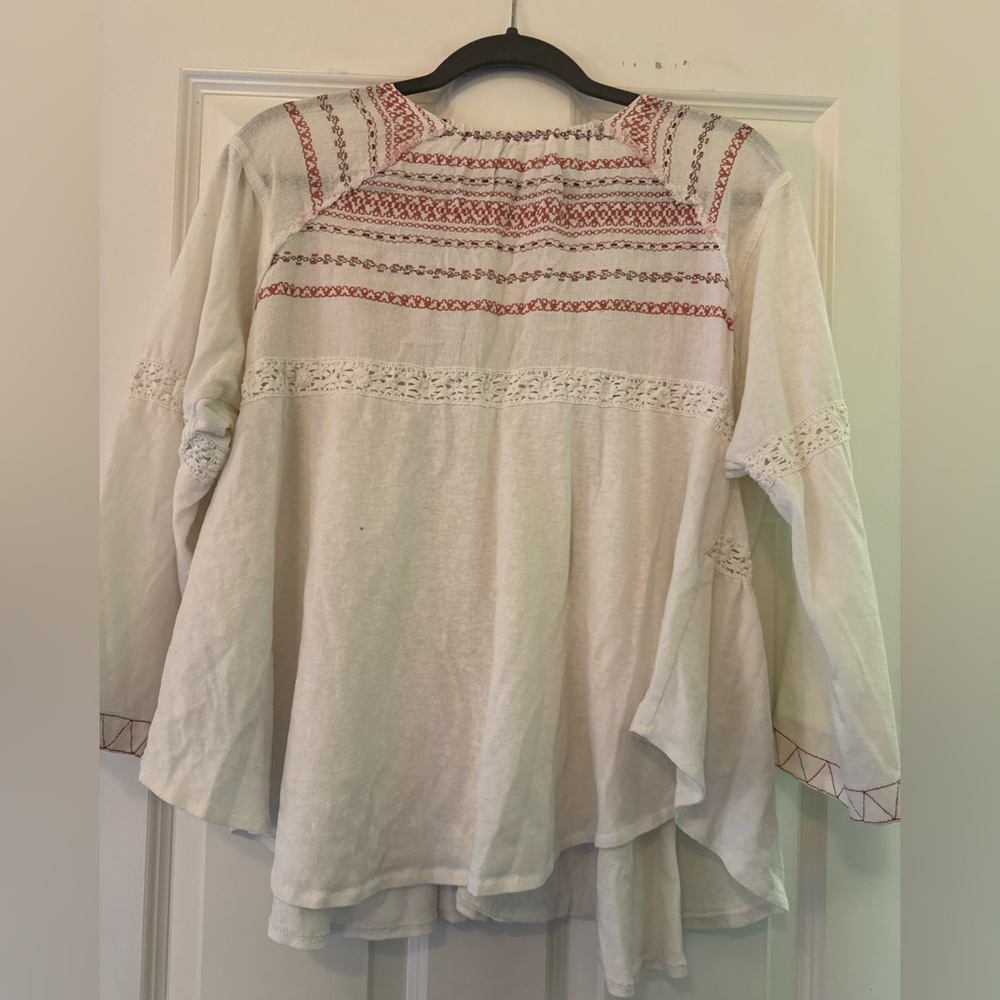 Linen blouse - Picture 2 of 4